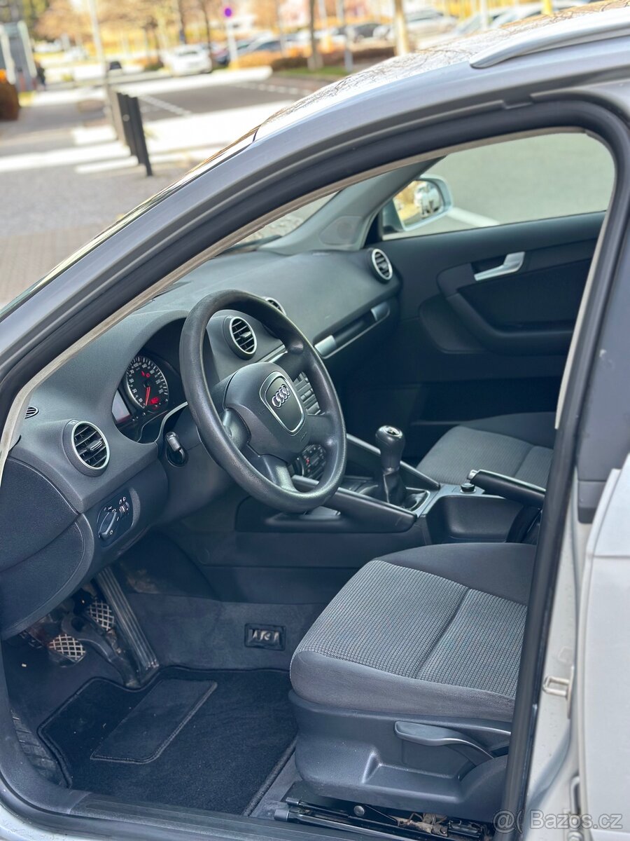 Audi A3 1.6 - 6