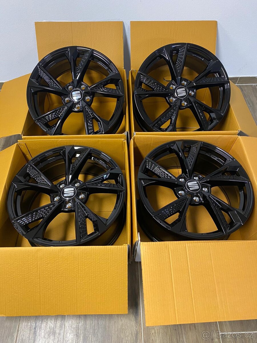 5x112 R18 MAM RS6 Black - 6