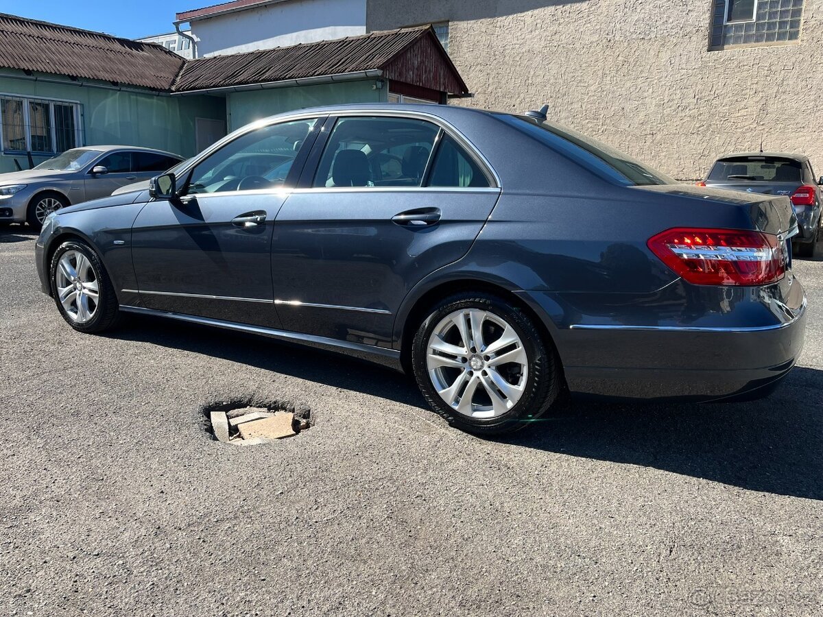 Mercedes-Benz E 2,1CDi 100kW Avantgarde 4/2011 - 6