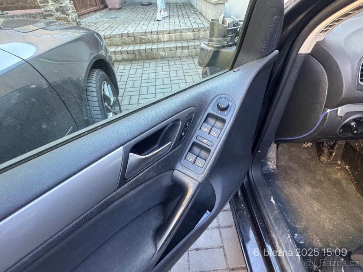 VW Golf 6 Hatchback 1.6TDI 66KW CAYB LHW LC9X r.v. 2010 - 6