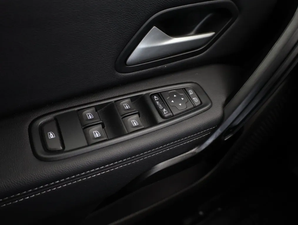 Prodám Dacia Duster 1,0 TCe BA+LPG 2023 - 6