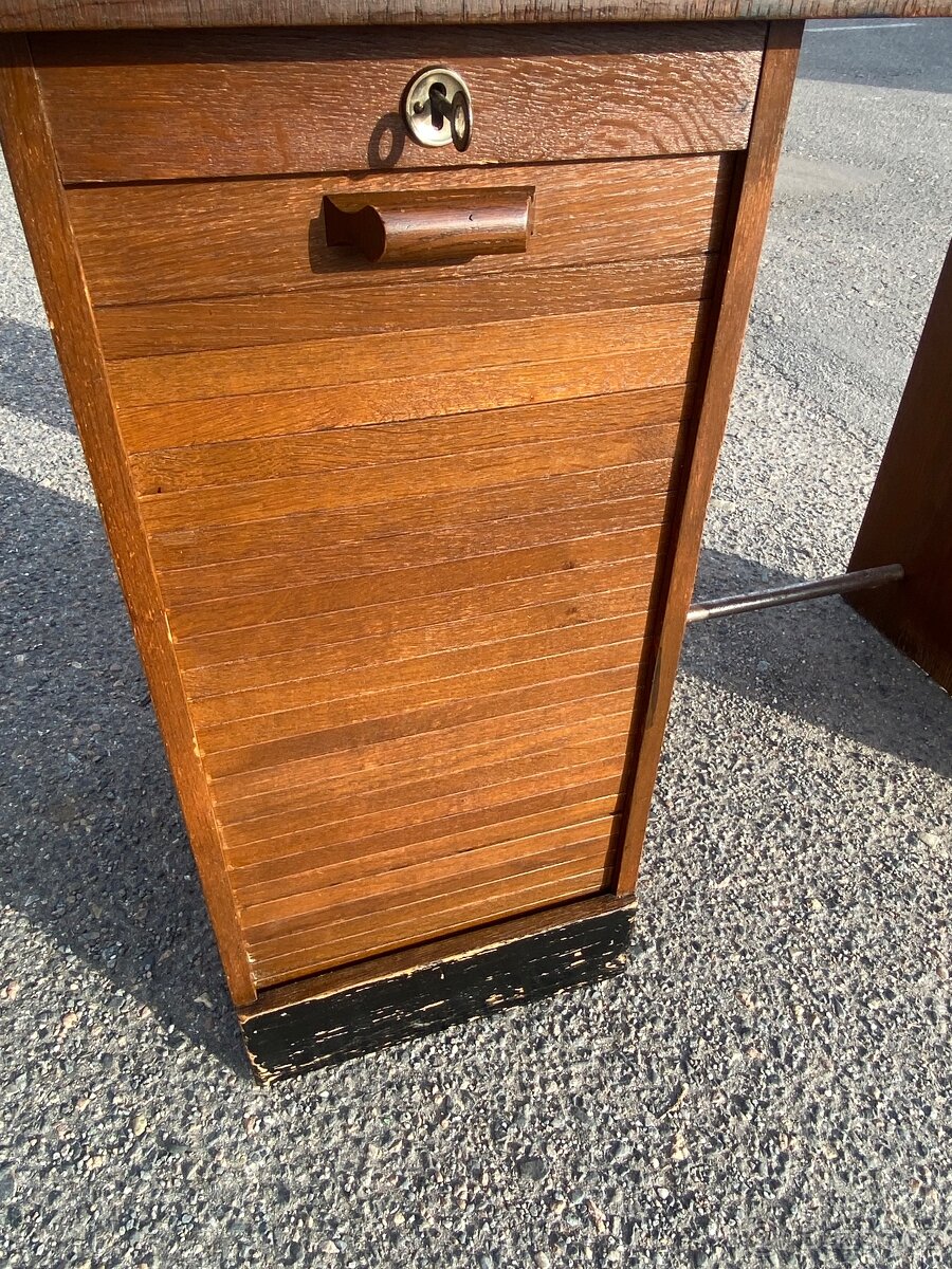 Starý roletový psací stul - 6