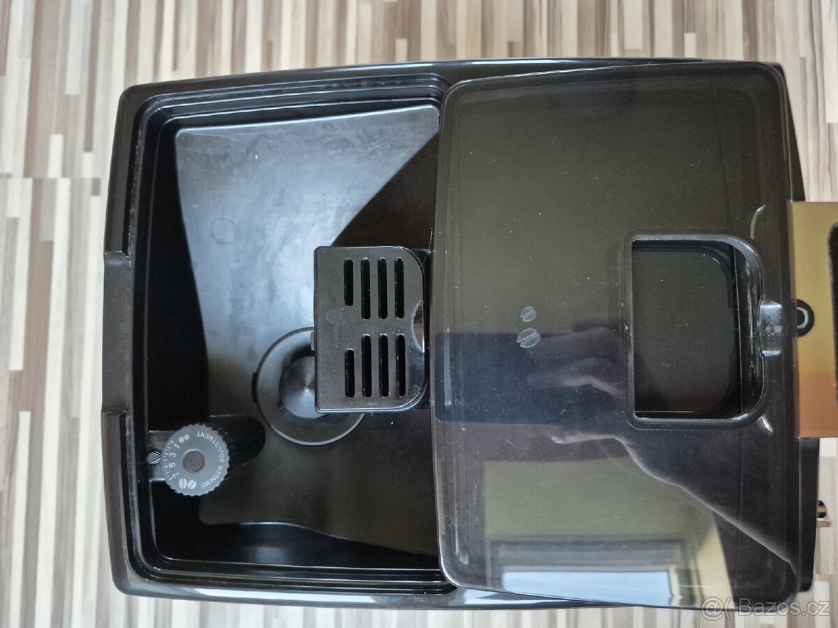 Automatický kávovar DeLonghi Dinamica ECAM 350.15.B - 6