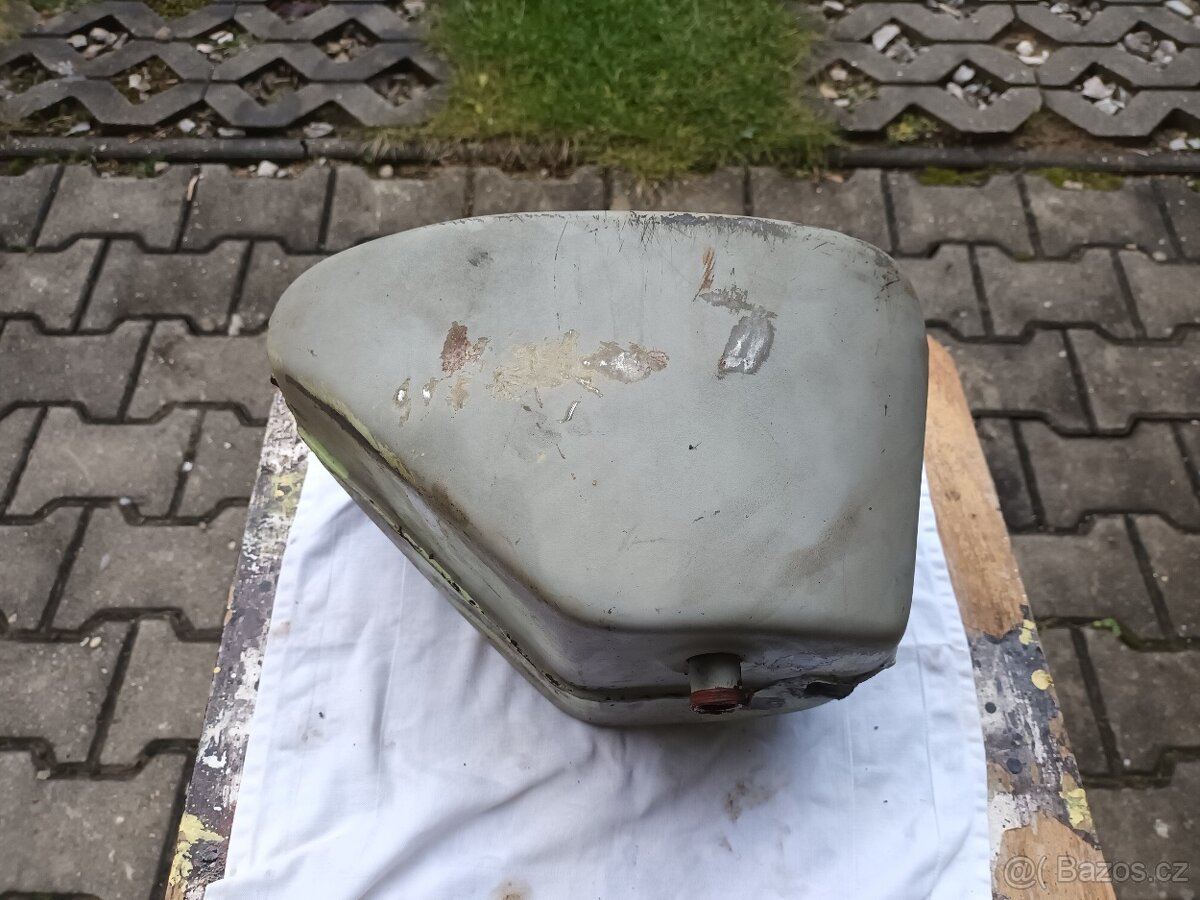 Jawa Pionýr nádrž - 6