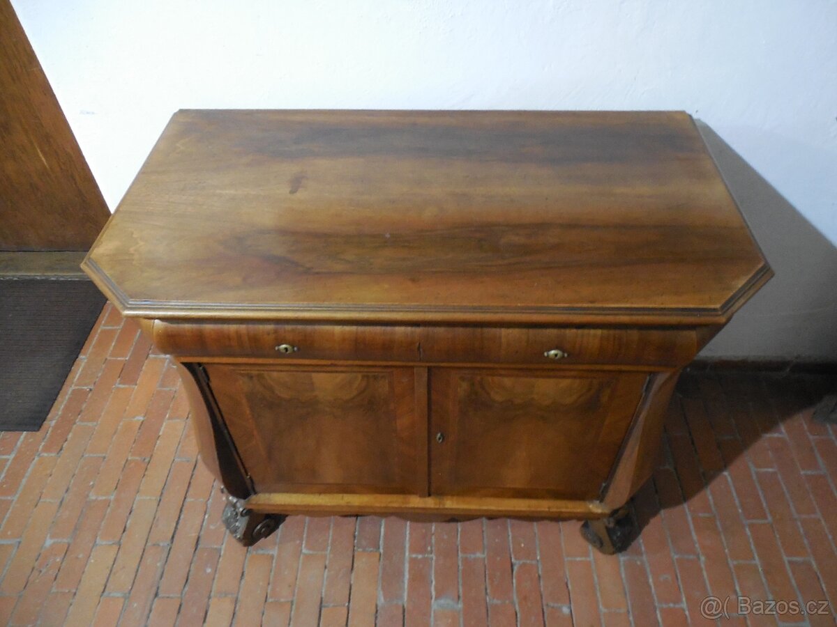 Skříňka komoda - 6