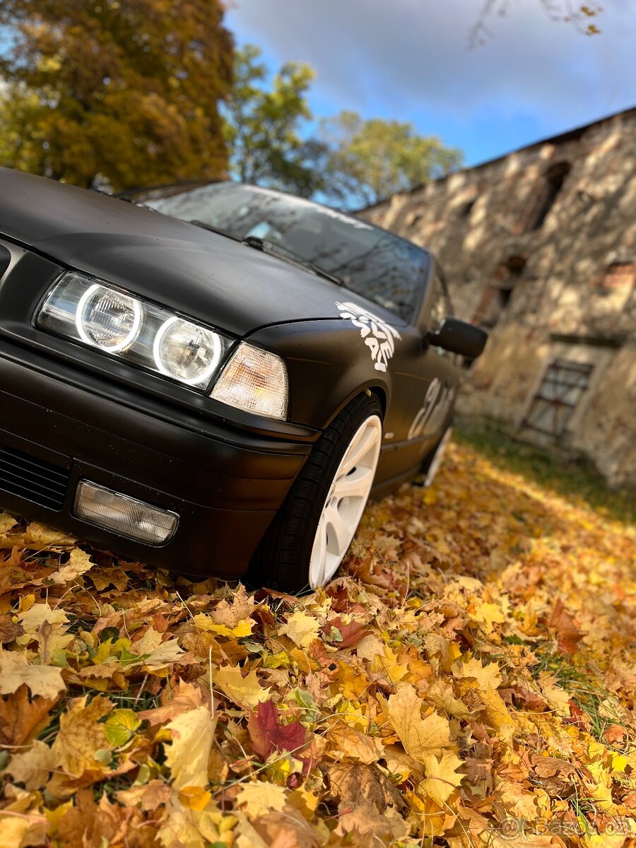 BMW e36 318i Touring - 6