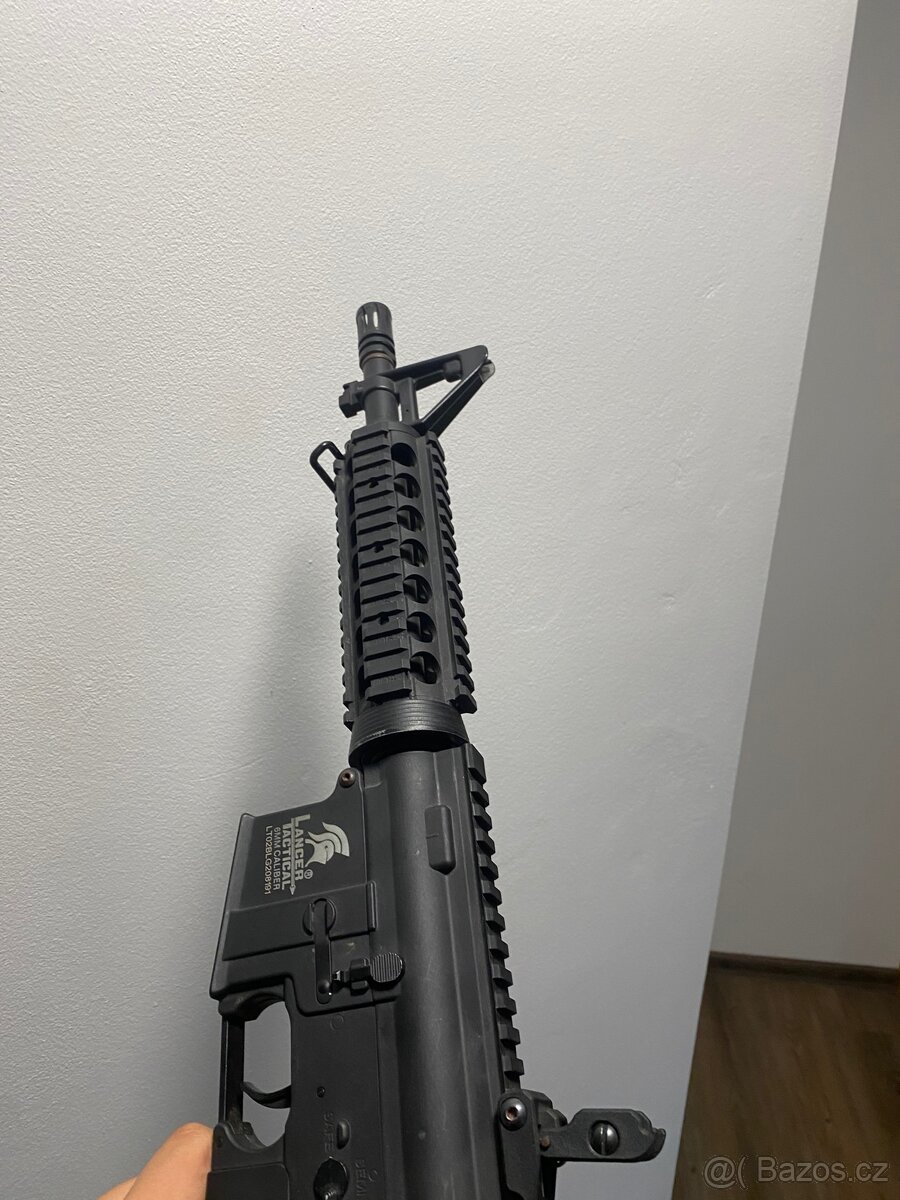 Airsoft Lancer tactical M4 - 6
