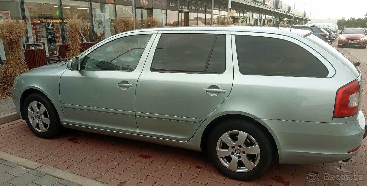 Škoda Octavia 2 combi facelift 2011 - 6