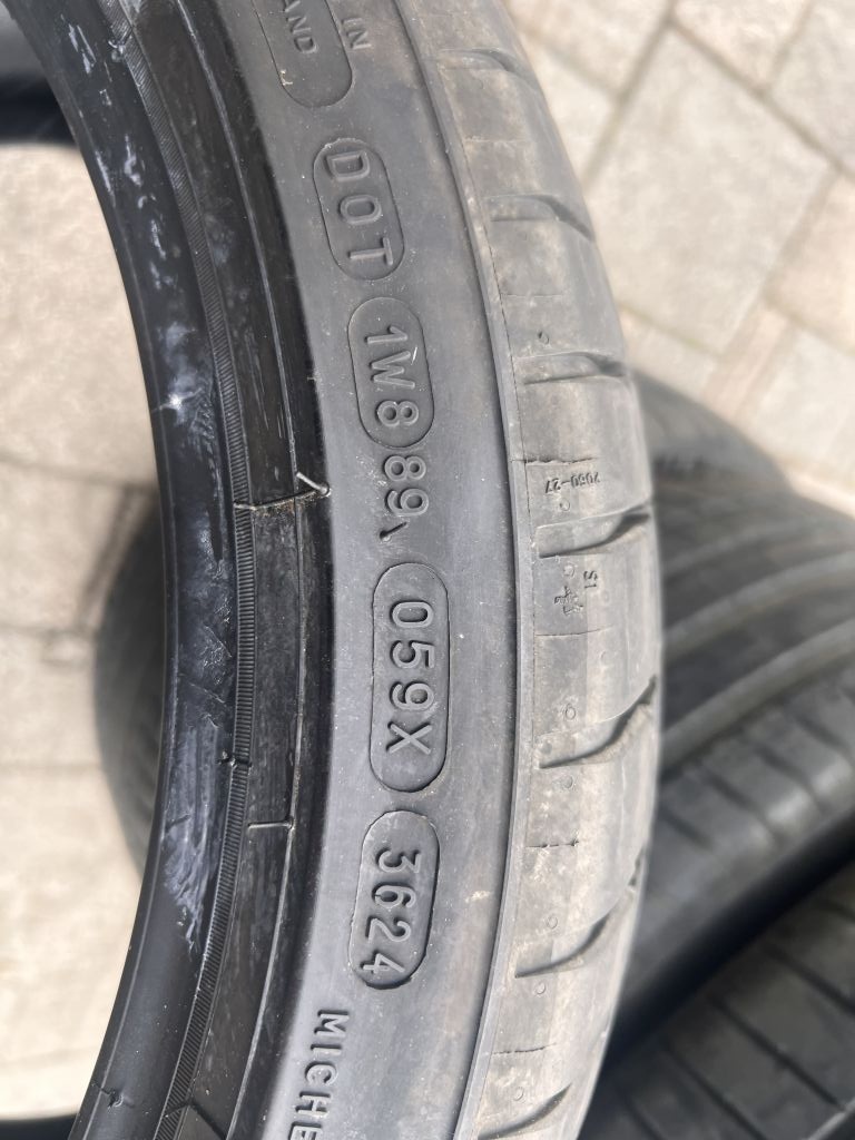 Michelin Pilot Sport 4 235/40 R18 - 6