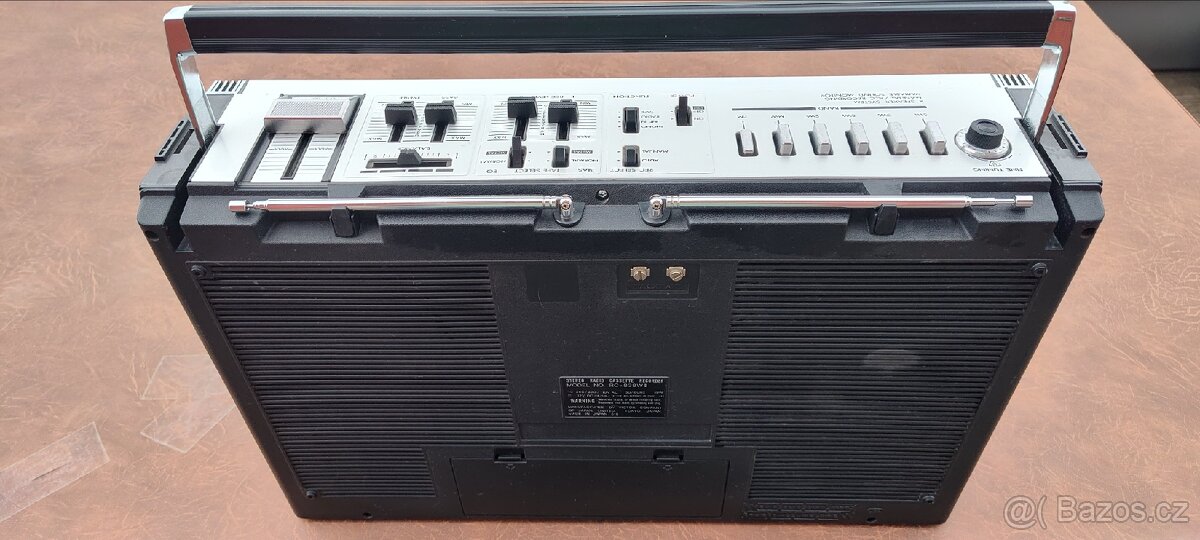 plně funkční JVC RC-838W II boombox - 6