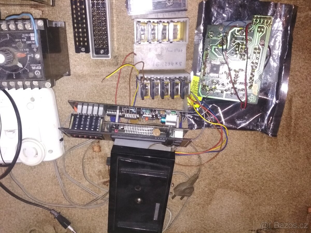 el. přístroje_mikrofon, sluchátka, měřák... - 6