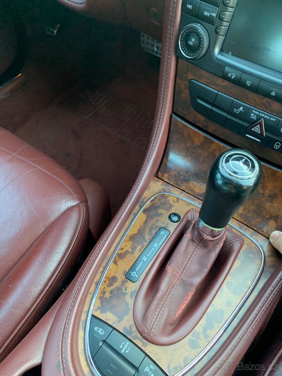 Mercedes Benz CLS 500 V8 - 6