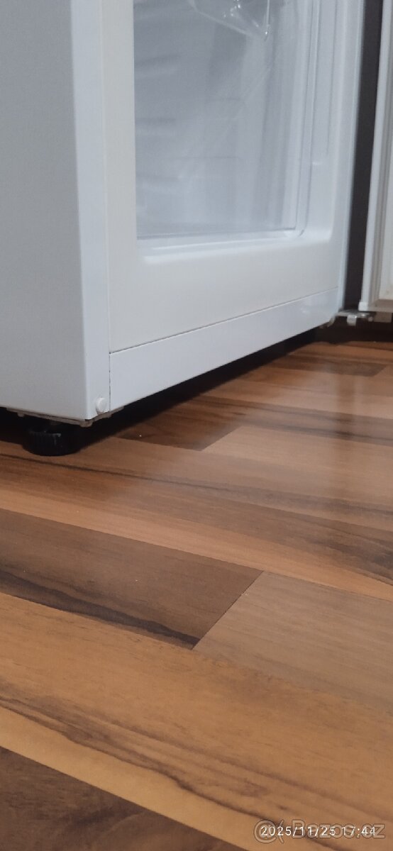 Lednice s mrazničkou dole CANDY - 6