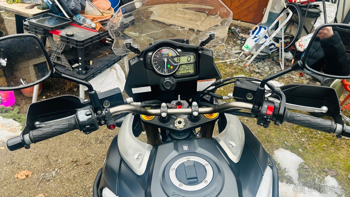 Suzuki V STROM 1000 - 6