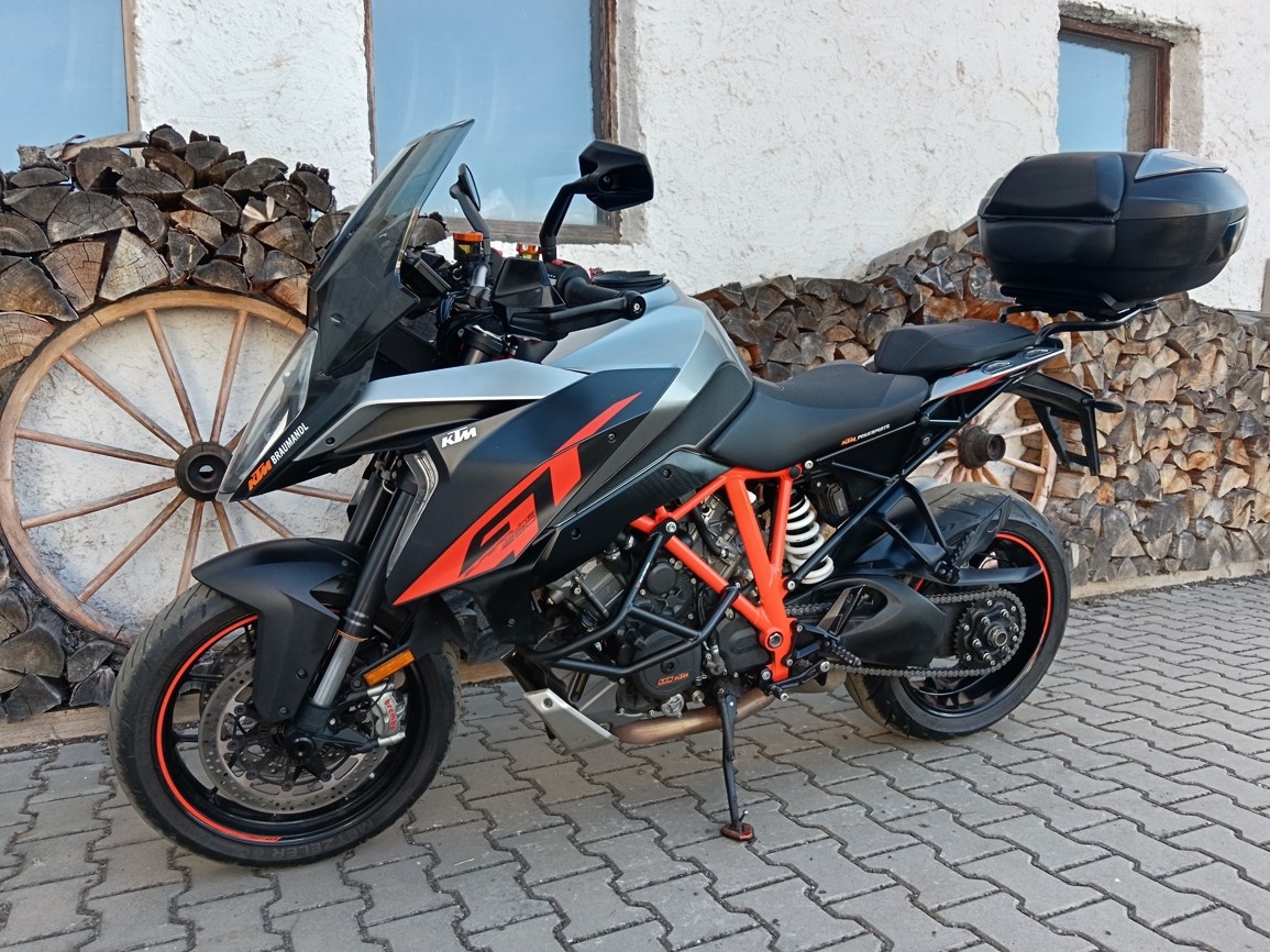 KTM 1290 SUPER DUKE GT - 6