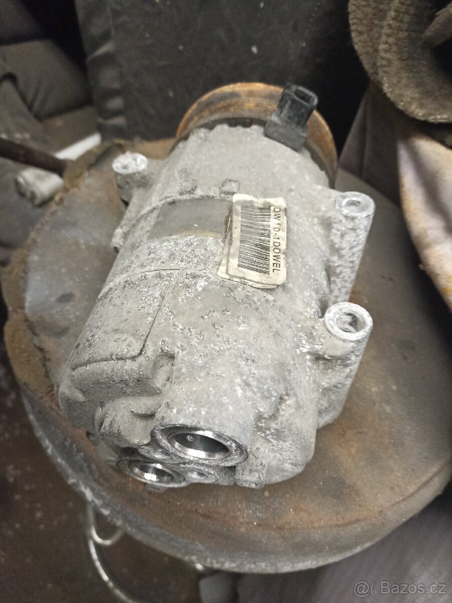 Ford Mondeo MK4 alternátor, kompresor klimatizace na opravu - 6