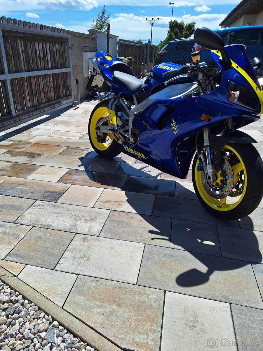 Yamaha R1 r.v. 1999 - 6