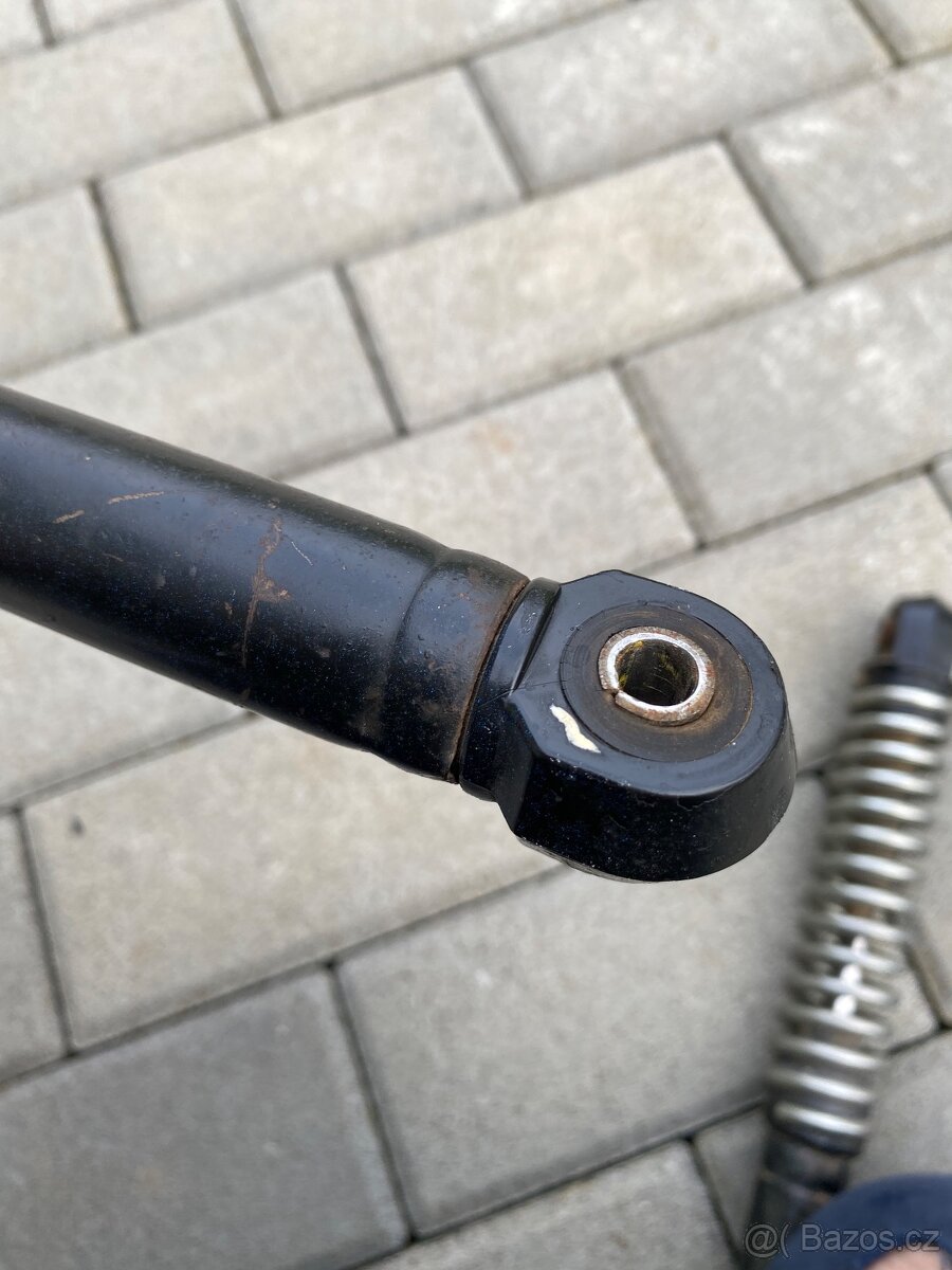 Zadní tlumiče Babetta 210 - 6