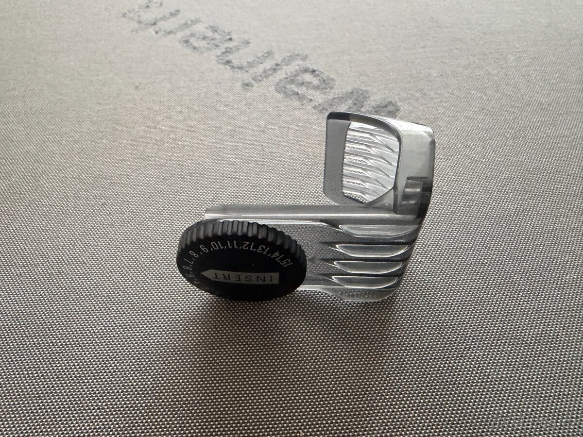 Adaptér pro holící strojek Rowenta 4V / 0,2A - 6