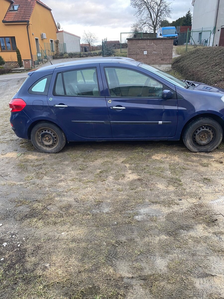 Renault Clio 1.5 dci 63 kw 2008 - 6