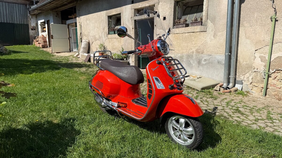 Vespa GTS 300 HPE + mnoho doplňků - 6