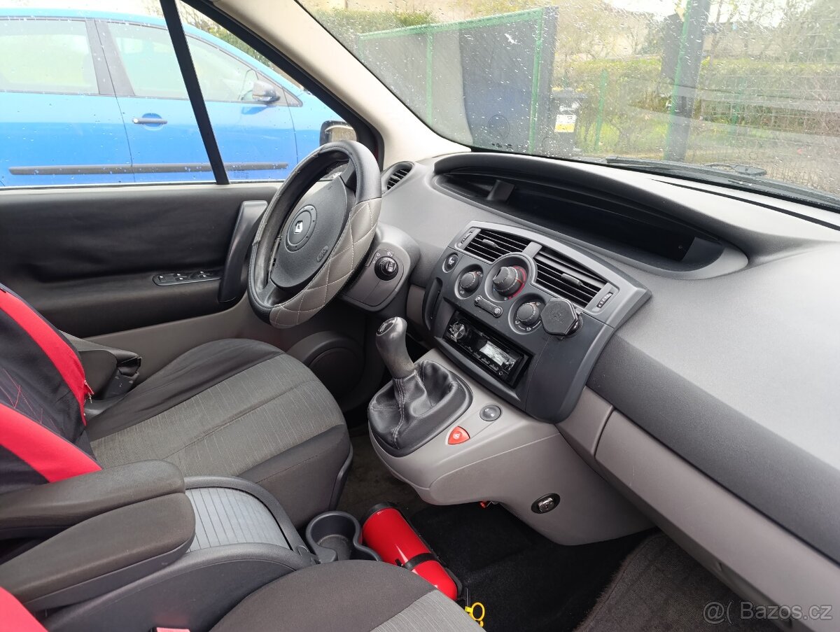 Prodám Renault Megane Scenic 2005 - 6
