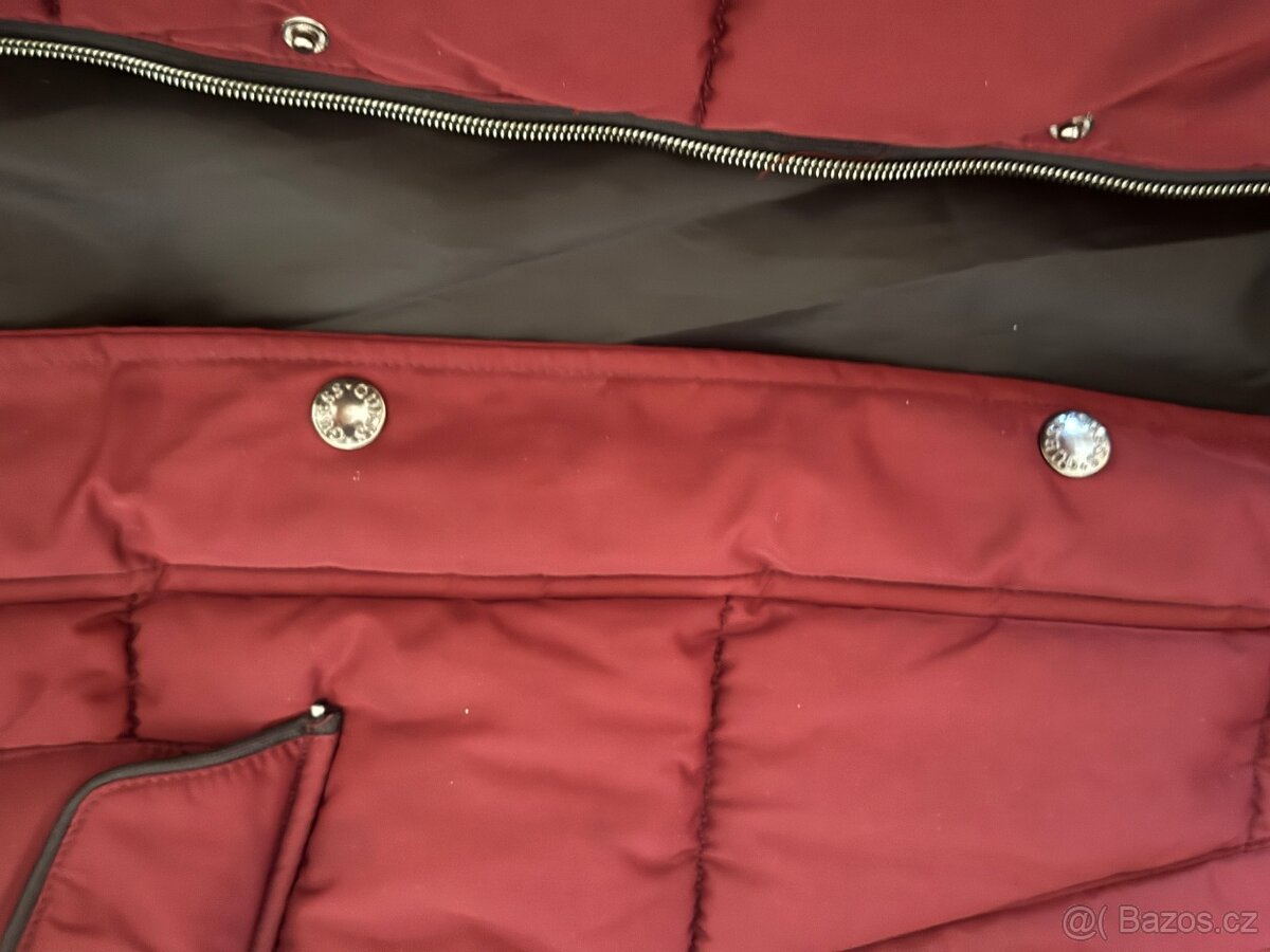 DÁMSKA BUNDA GUESS vel.M - 6