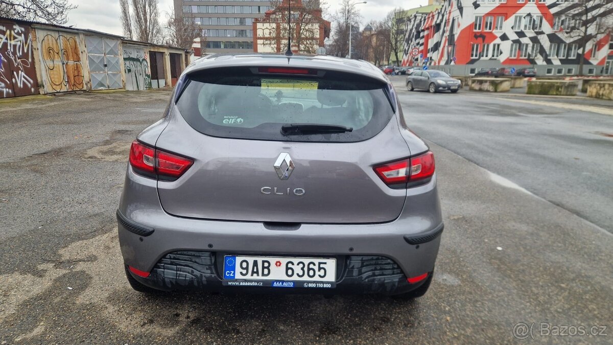 Renault Clio, 1.2i 54kW, 74tis. najeto - 6