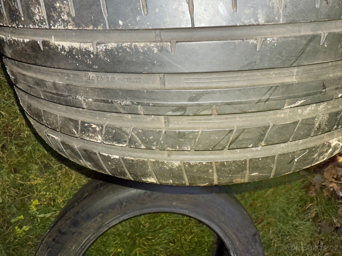 Prodam dve letni pneumatiky Dunlop 245/45 zr17 - 6