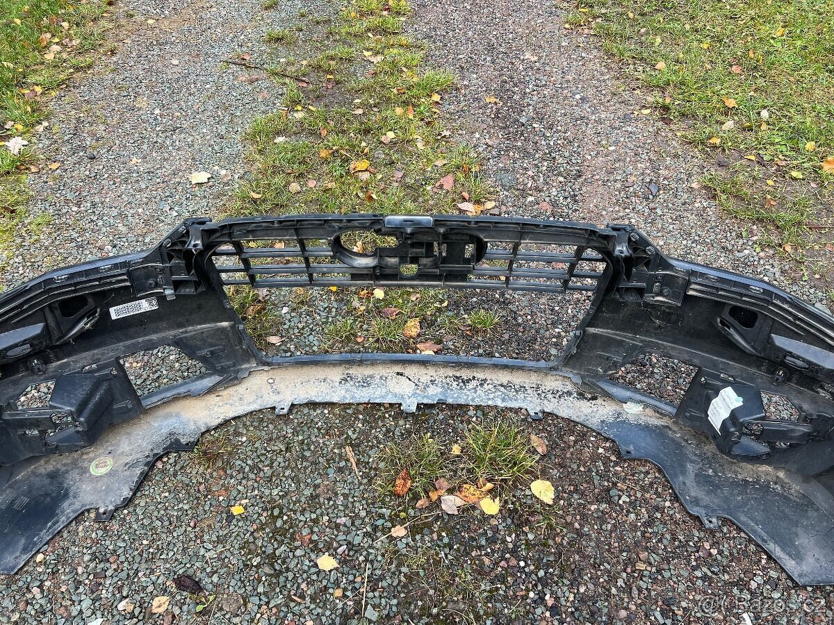 Prodám přední nárazník na Audi A6 C7 - 6