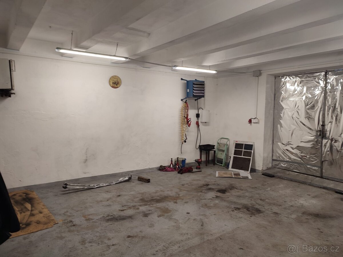 Dílna/garáž v Říční ulici v Lounech - 6