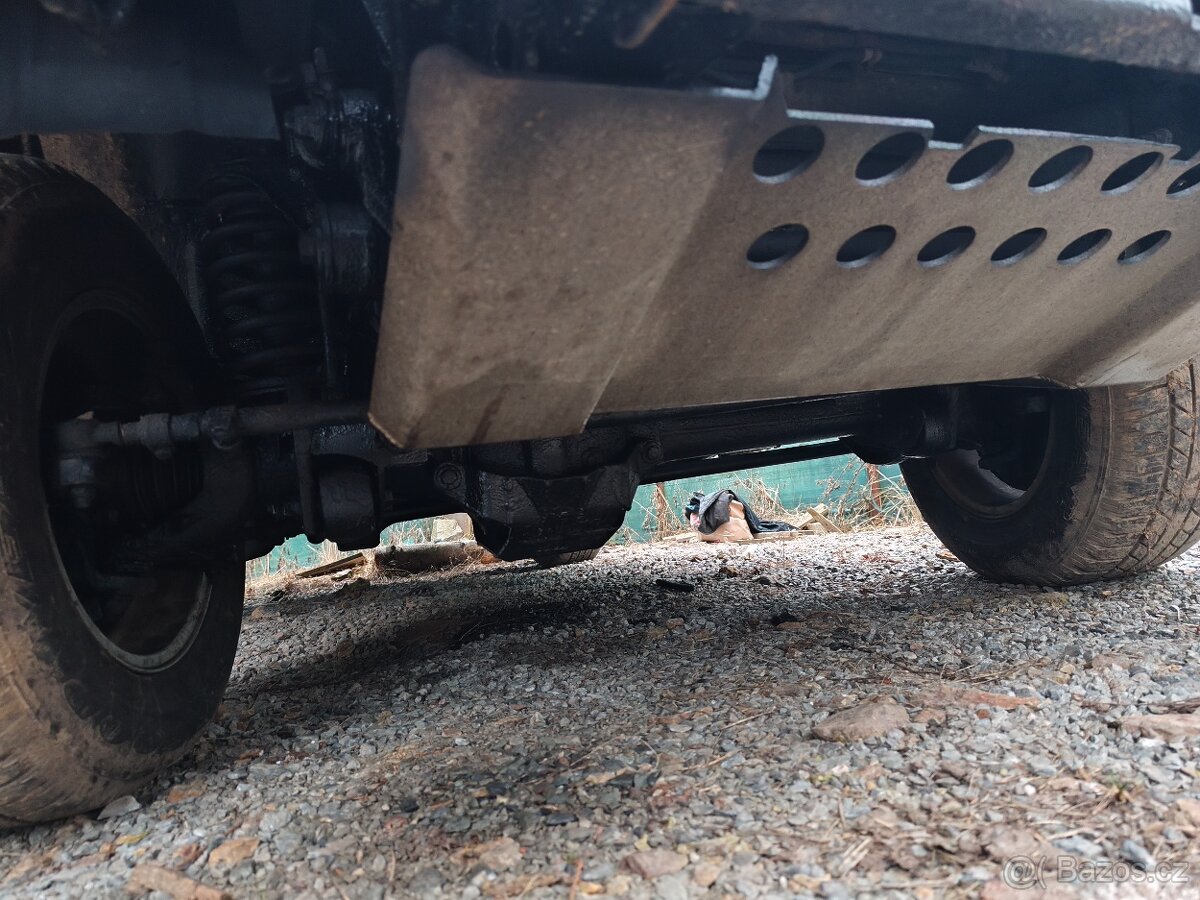 Prodám Land Rover Discovery 2 Td5 - 6