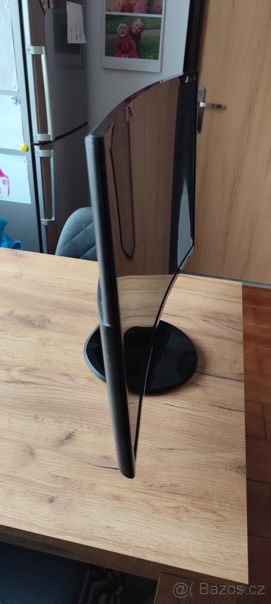 Monitor Samsung zakřivený 32" - 6