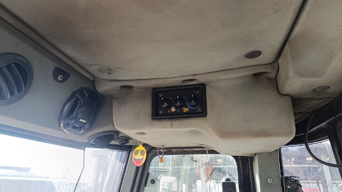 JCB Fastrac 3185 - 6