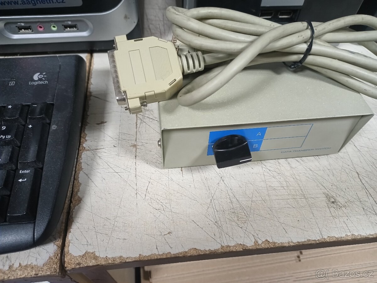 Prodám sadu stolních počítačů dle foto jako celek LEVNĚ - 6