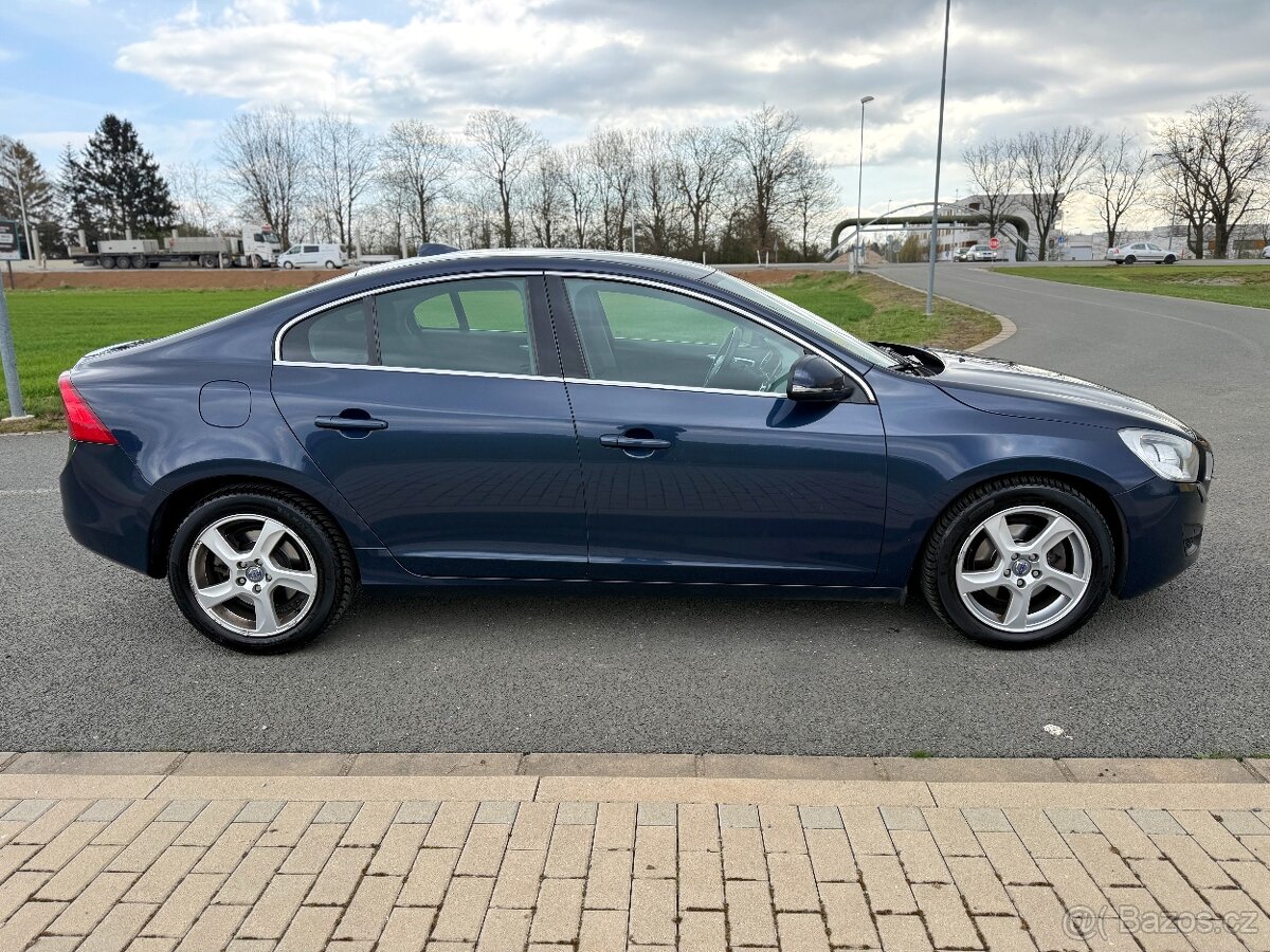VOLVO S60 1.6 D2 MOMENTUM //2012 1.MAJITEL NAVI XENON SERVIS - 6