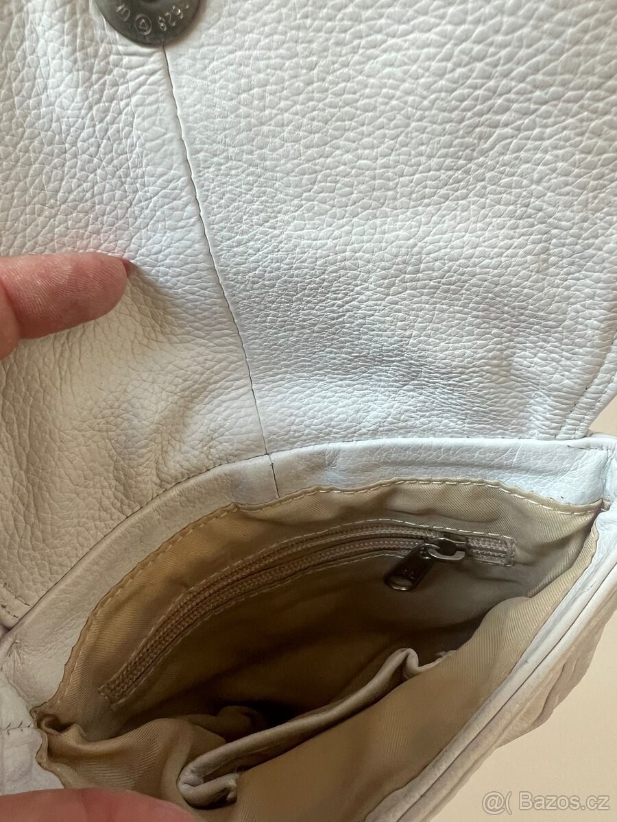 Bílá dámská kožená kabelka - 6