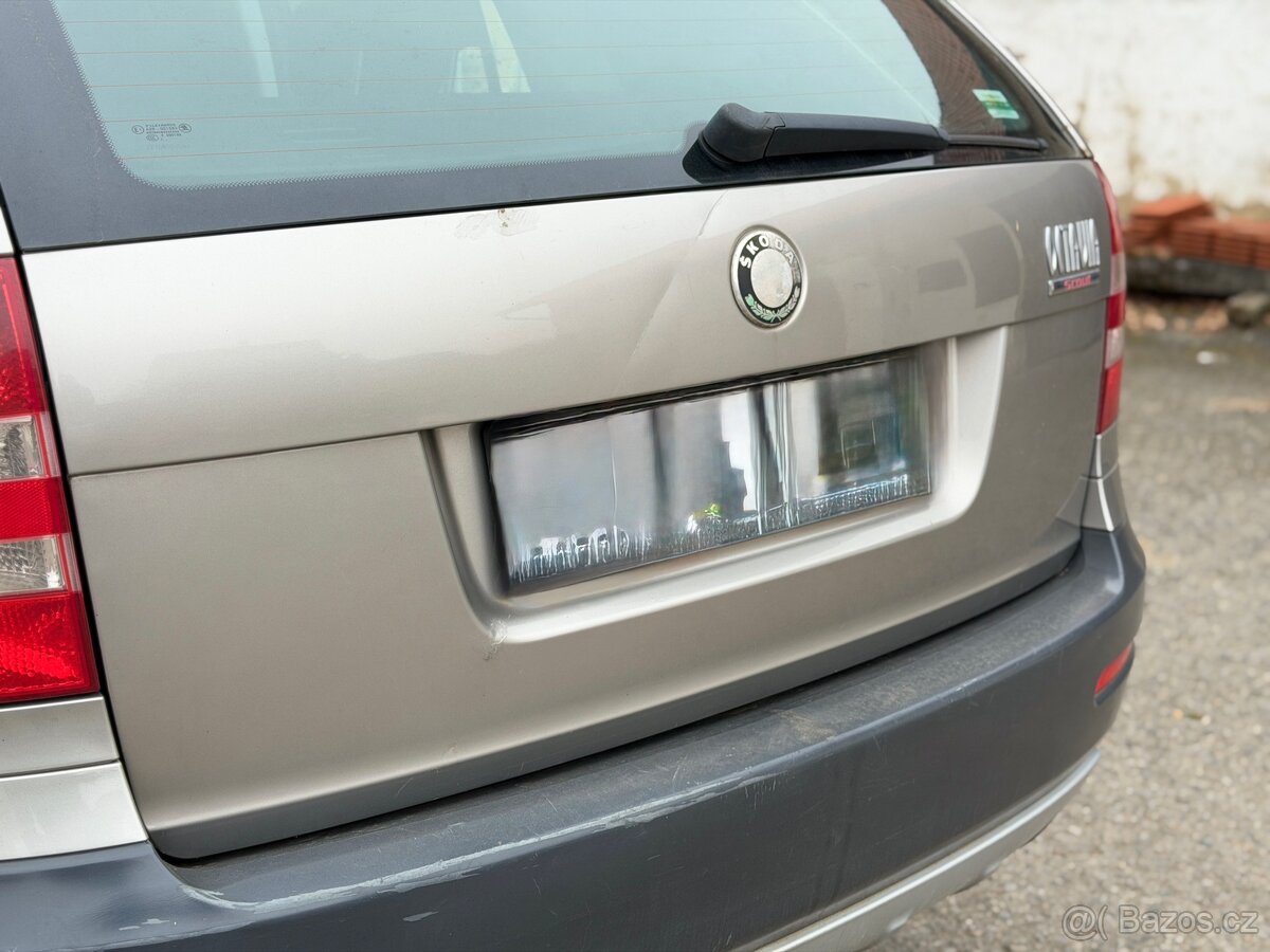 Škoda Octavia 2 Scout díly - 6