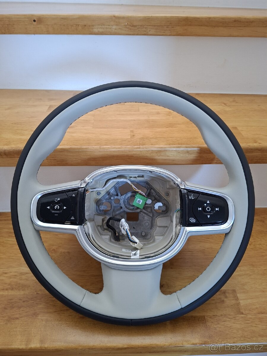 Volvo volant - 6