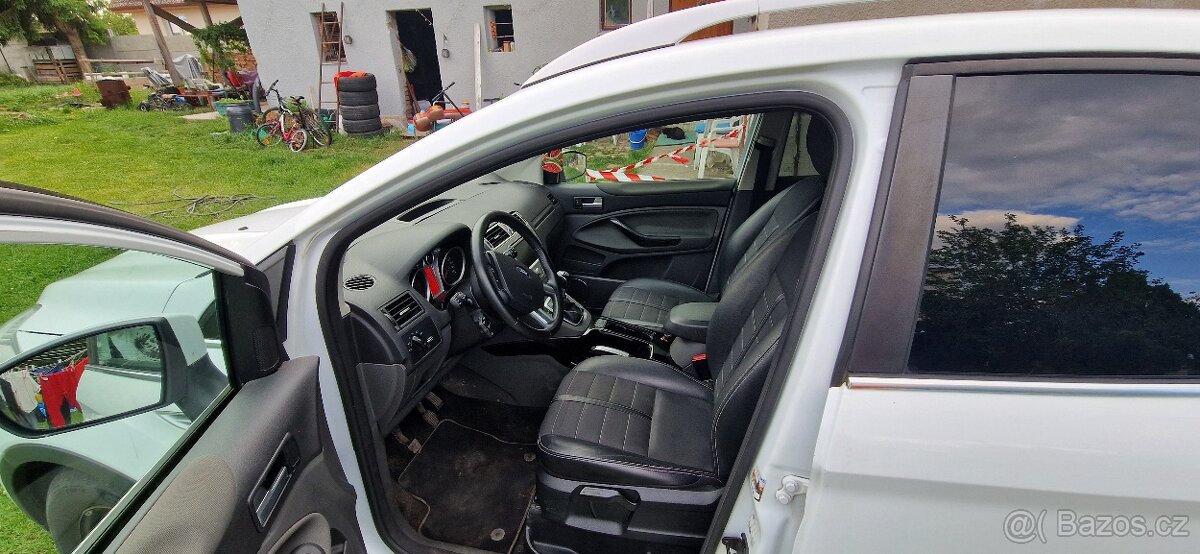 Ford Kuga - 6