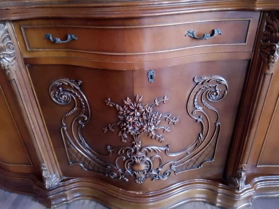 Italská vitrína s komodou - 6