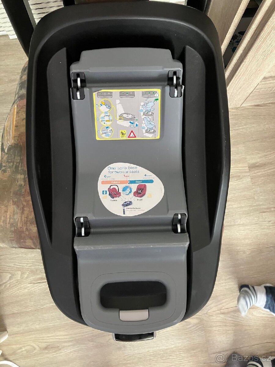 Autosedačka CabrioFix se základnou FamilyFix maxicosi - 6