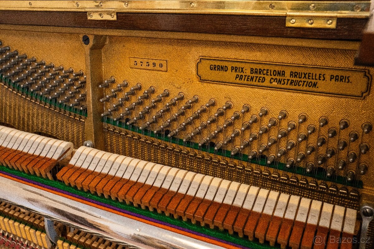 Pianino Petrof N - 6