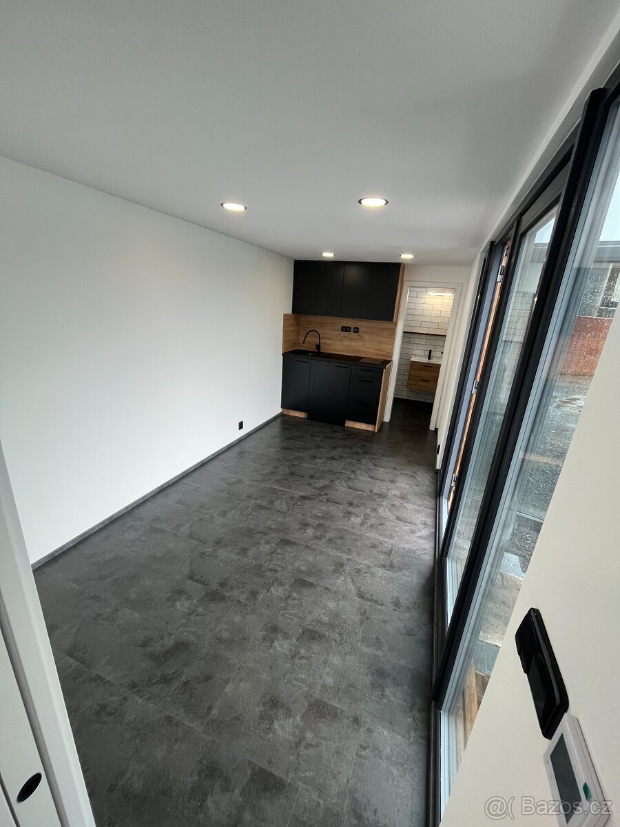 Lodní kontejner - BYDLENÍ - TINYHOUSE - 6