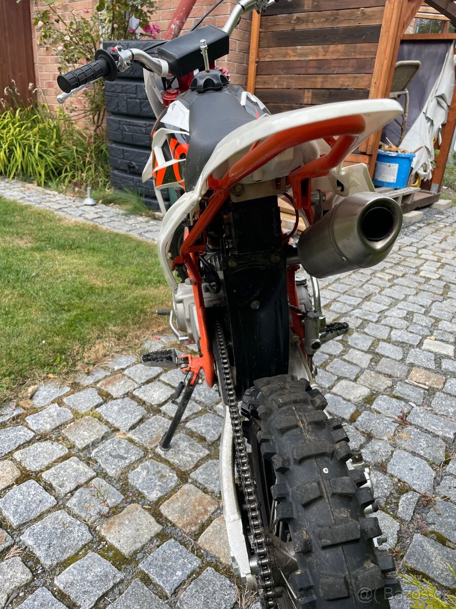 Pitbike KAYO TT190R - 6