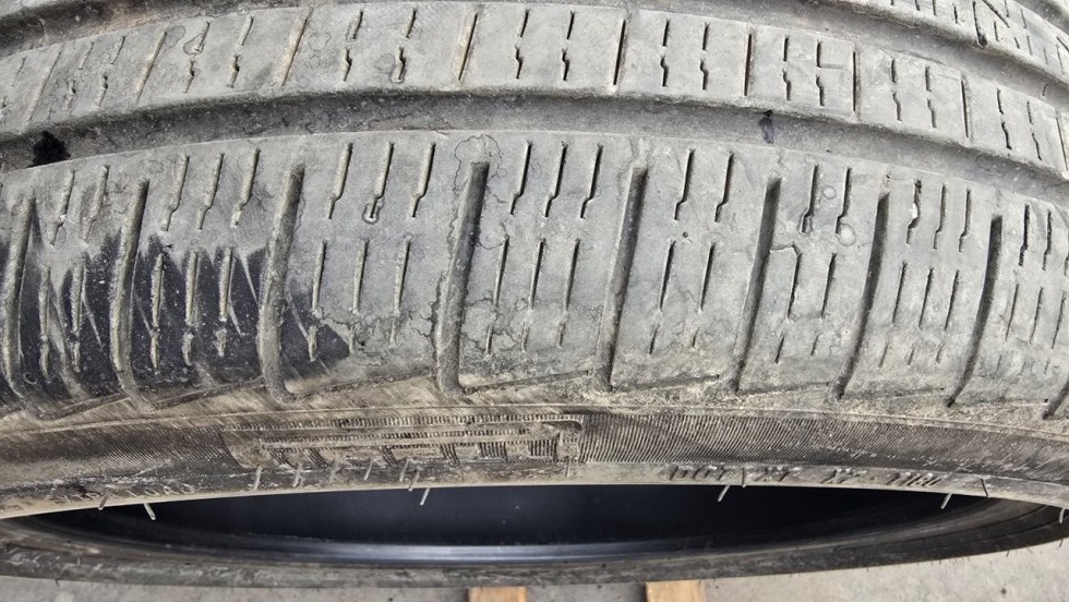 Letní pneu 225/40/19 PIrelli Run Flat - 6