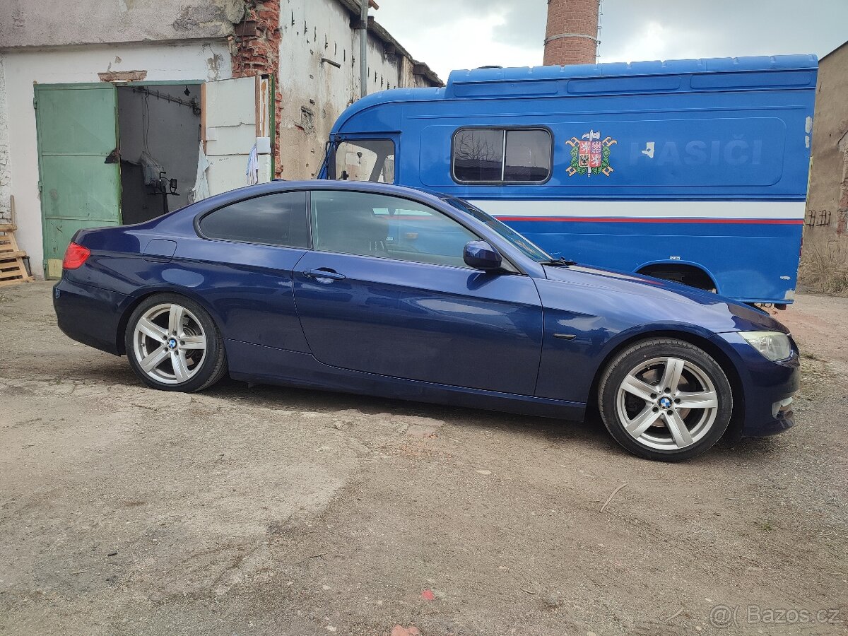 BMW e92 coupe 320d 135kw facelift - 6