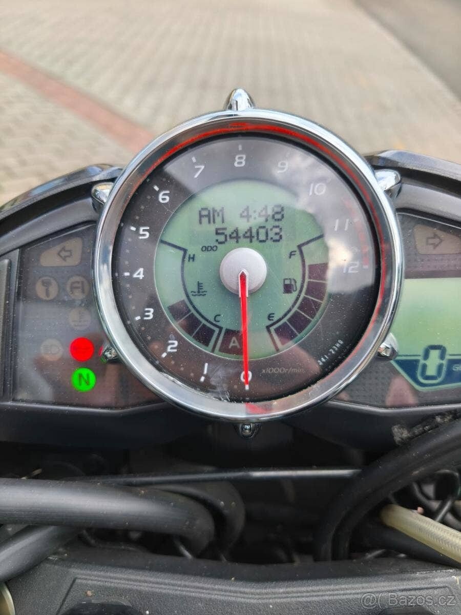 SUZUKI B-KING - 6