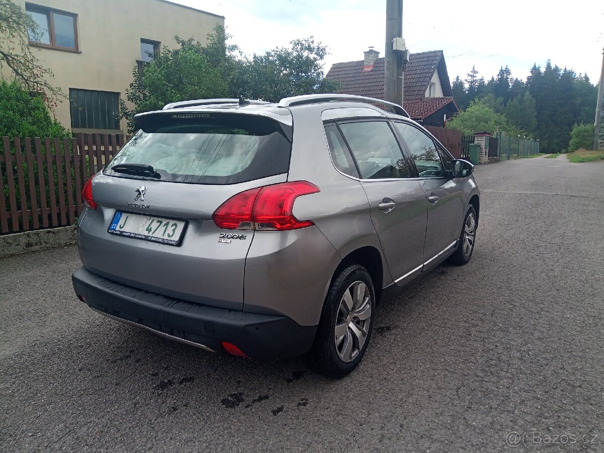 Peugeot 2008 - 6
