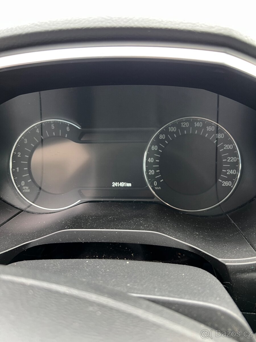 Ford S-MAX 2.0 TDCi 110 kw Automat - 6